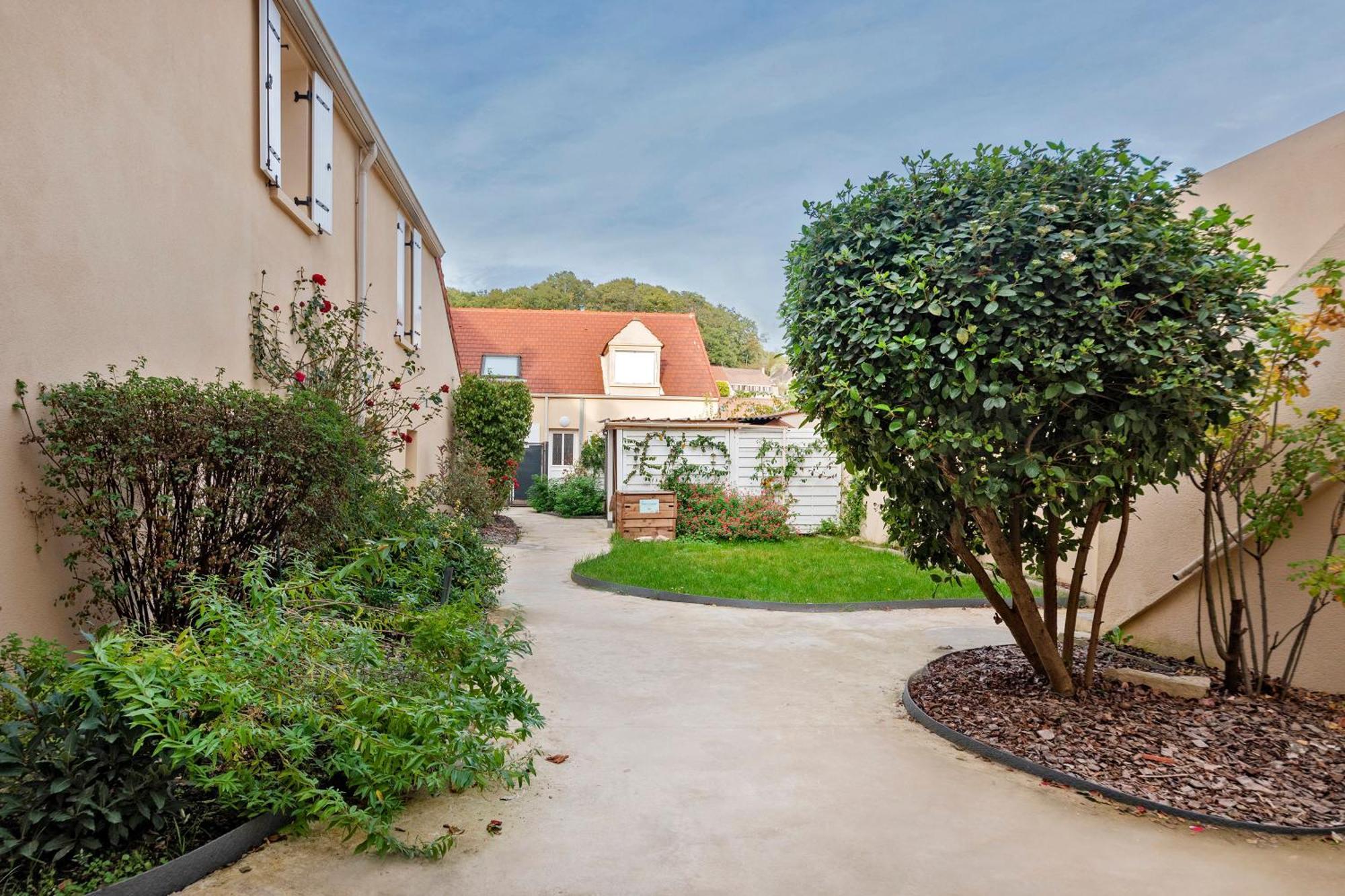 Apartmán Les Logis De Marcoussis Exteriér fotografie